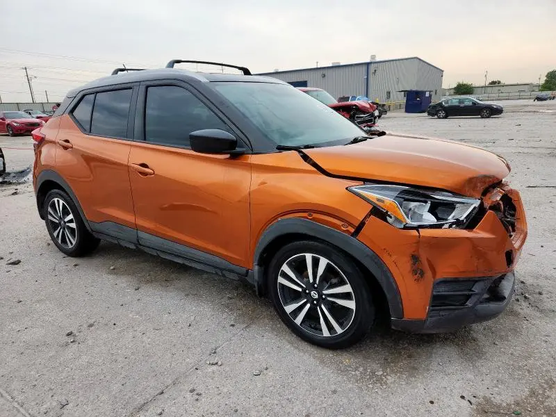 2019 NISSAN KICKS S  