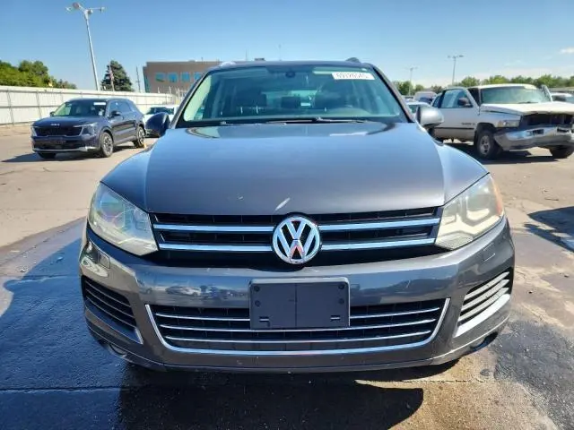 2011 VOLKSWAGEN TOUAREG V6 TDI  