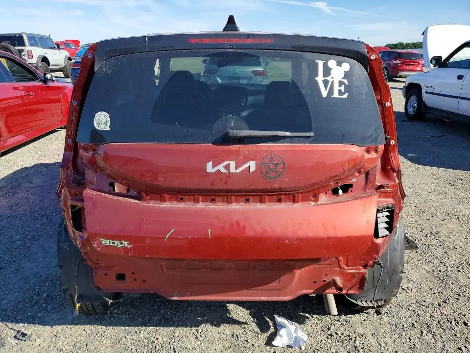 2023 KIA SOUL LX  