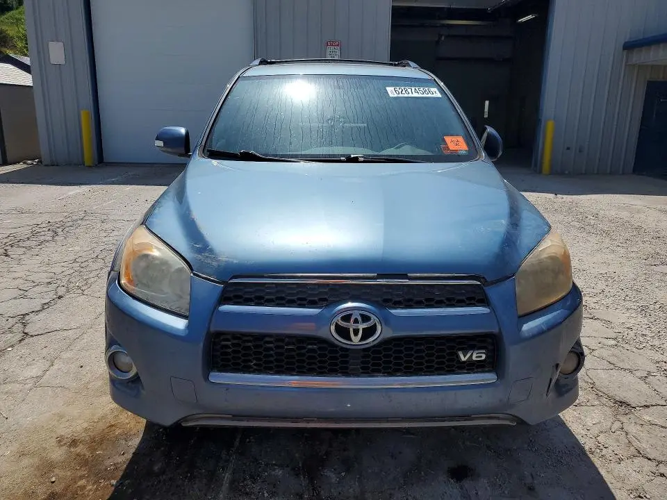 2011 TOYOTA RAV4 LIMITED  