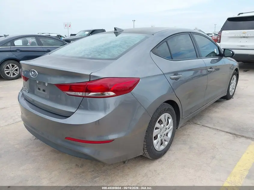 2018 HYUNDAI ELANTRA SE