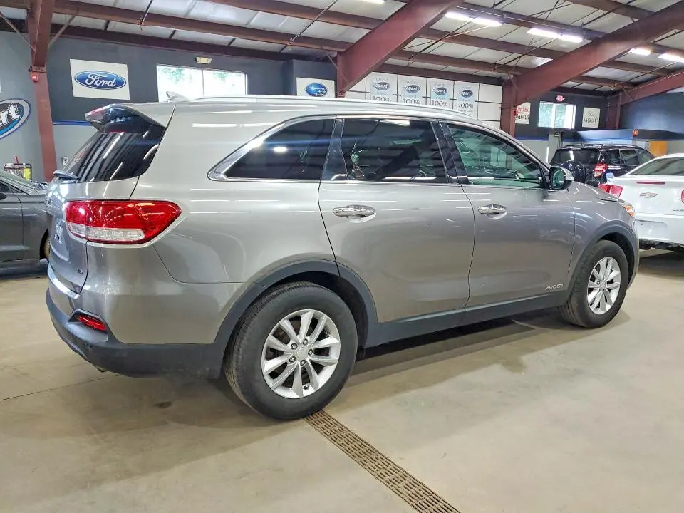 2016 KIA SORENTO LX V6  