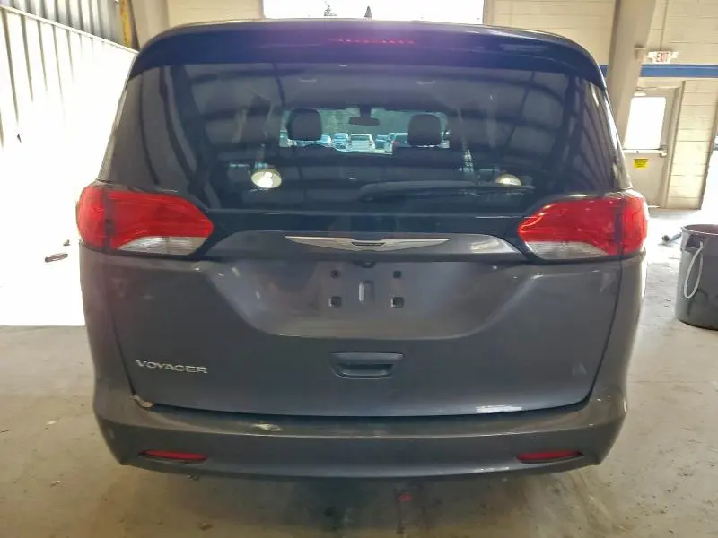 2021 CHRYSLER VOYAGER LX  