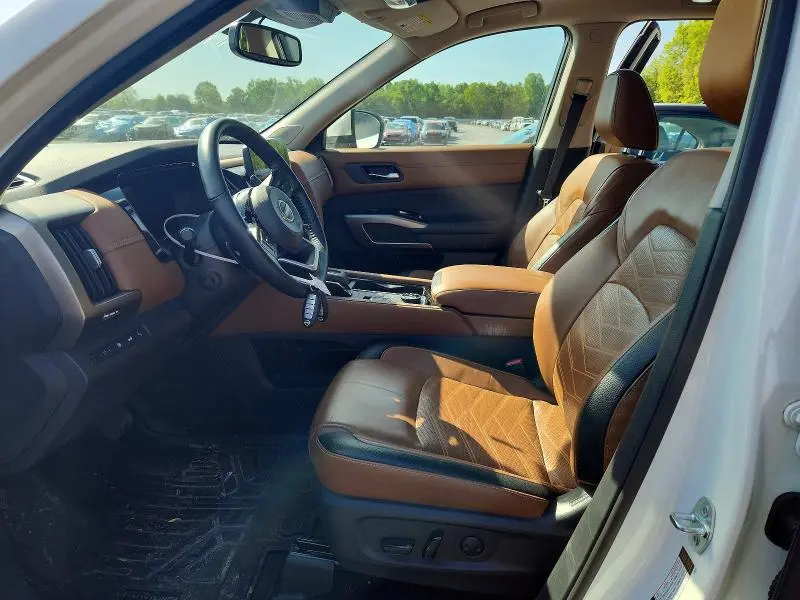 2022 NISSAN PATHFINDER PLATINUM  