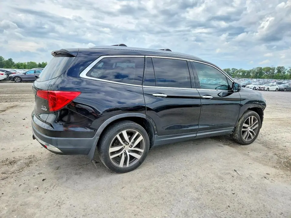 2016 HONDA PILOT ELITE  