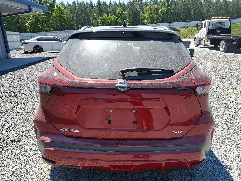 2022 NISSAN KICKS SV  
