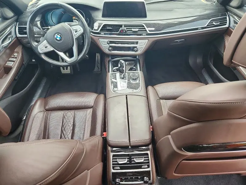2017 BMW 750 XI  