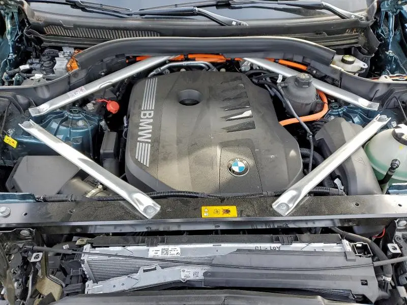 2025 BMW X5 XDRIVE50E  