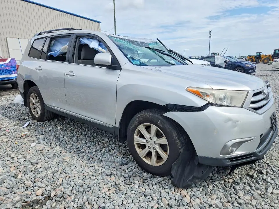 2012 TOYOTA HIGHLANDER BASE  