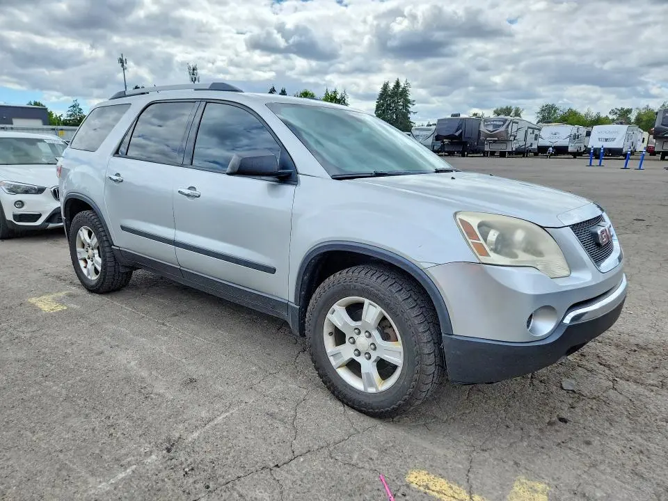 2011 GMC ACADIA SLE  