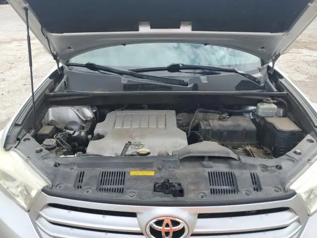 2011 TOYOTA HIGHLANDER BASE  