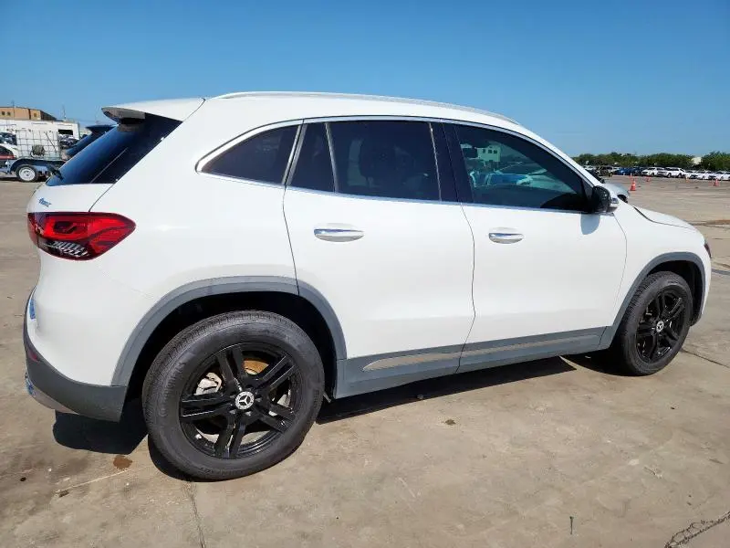 2021 MERCEDES-BENZ GLA 250 4MATIC  