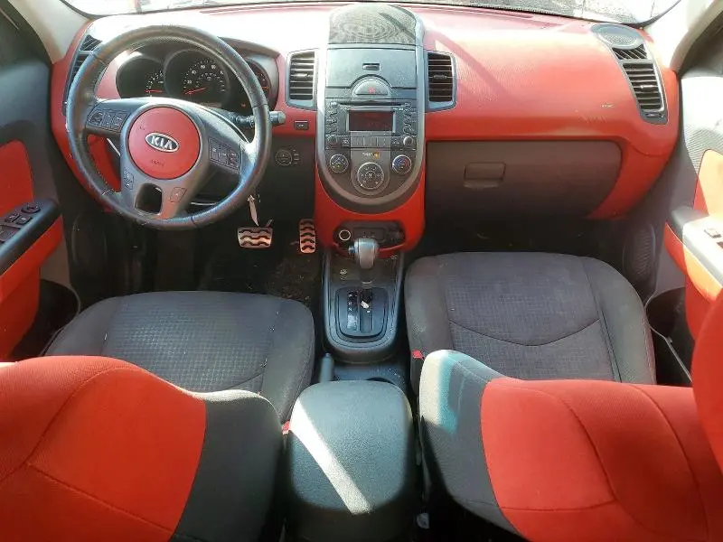 2010 KIA SOUL +  
