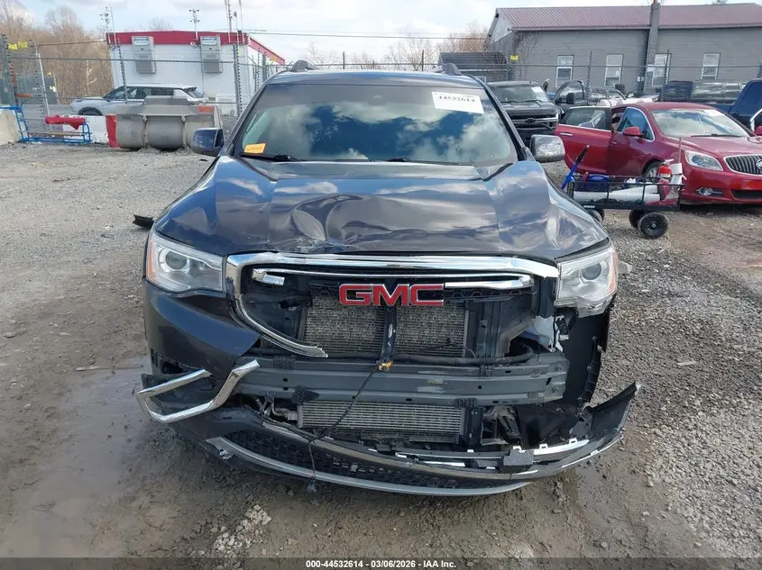 2017 GMC ACADIA SLT-2