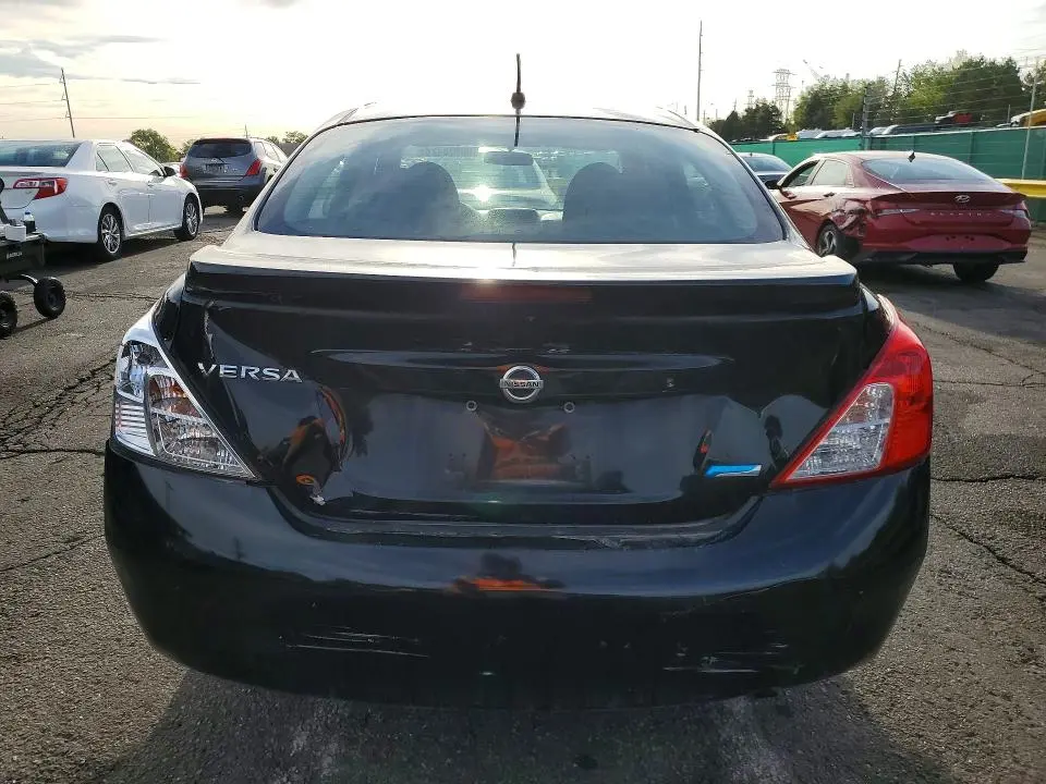 2013 NISSAN VERSA 1.6 S  