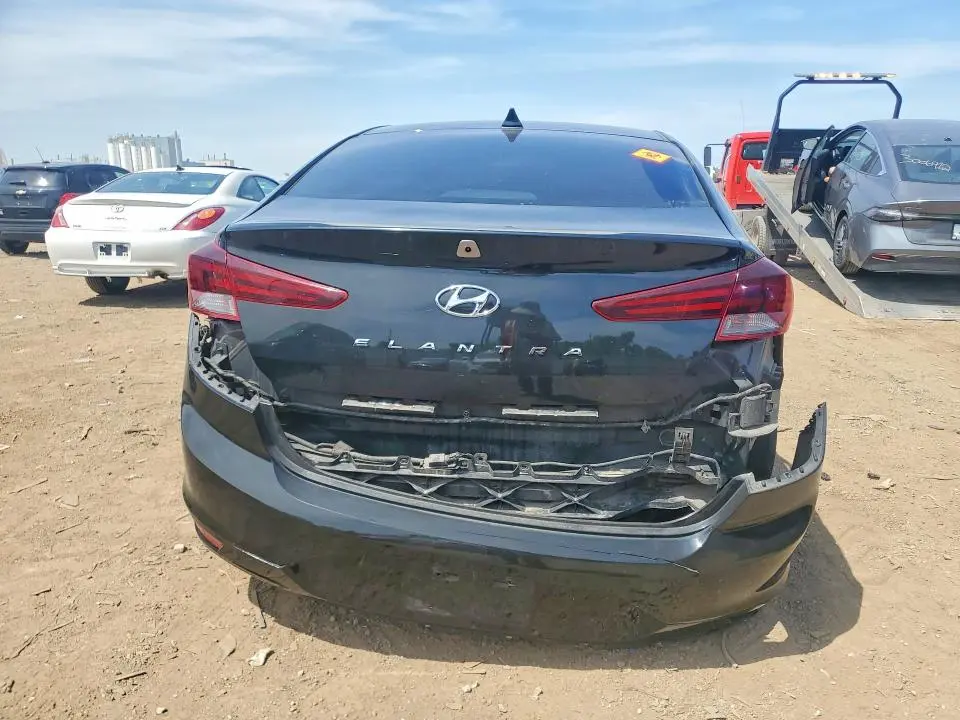 2020 HYUNDAI ELANTRA SEL  