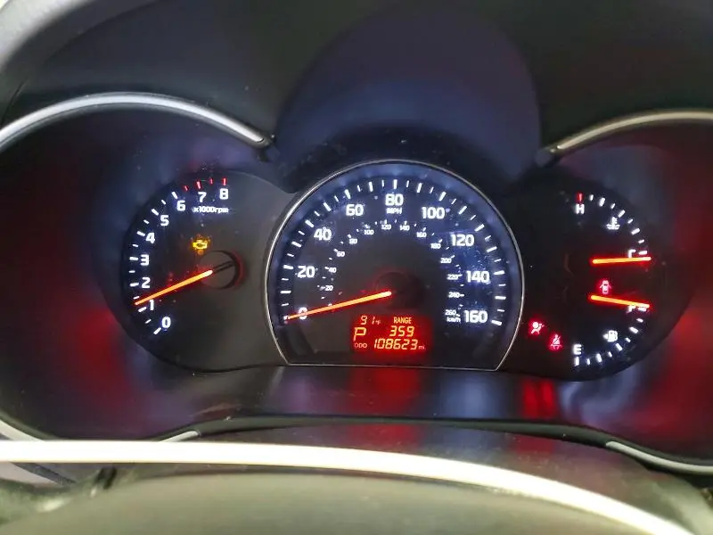 2014 KIA SORENTO LX  