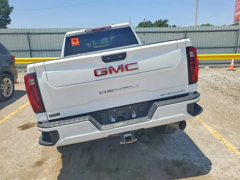 2024 GMC SIERRA K2500 DENALI  