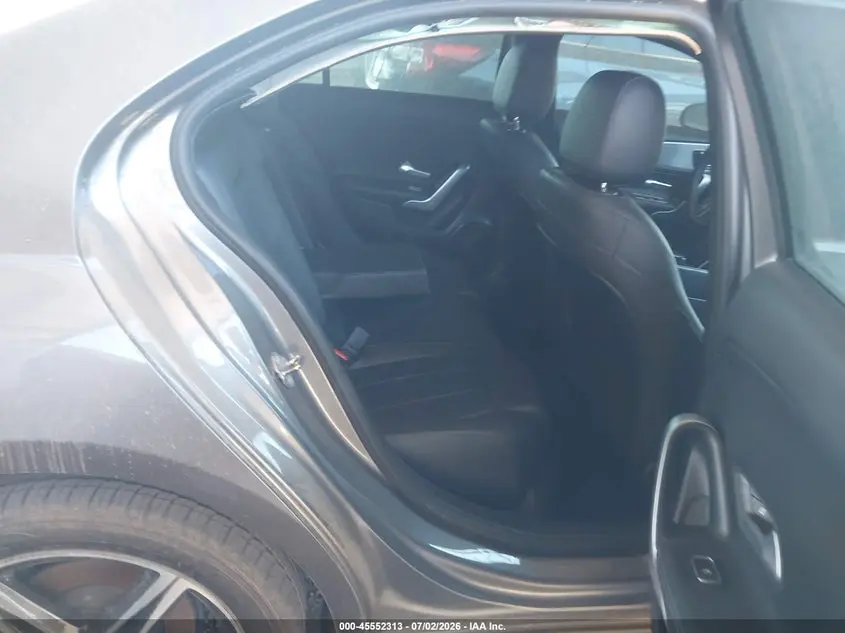 2019 MERCEDES-BENZ A 220  