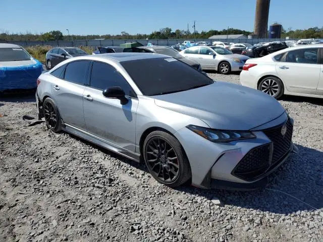 2020 TOYOTA AVALON XSE  