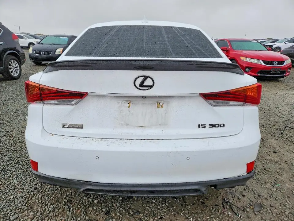 2018 LEXUS IS 300  