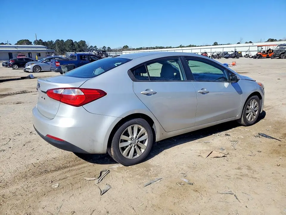 2015 KIA FORTE LX  