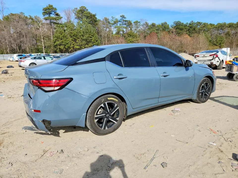 2024 NISSAN SENTRA SV  