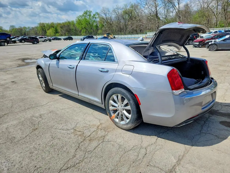 2017 CHRYSLER 300C   