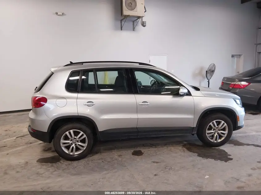 2015 VOLKSWAGEN TIGUAN S