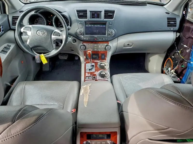 2011 TOYOTA HIGHLANDER LIMITED  