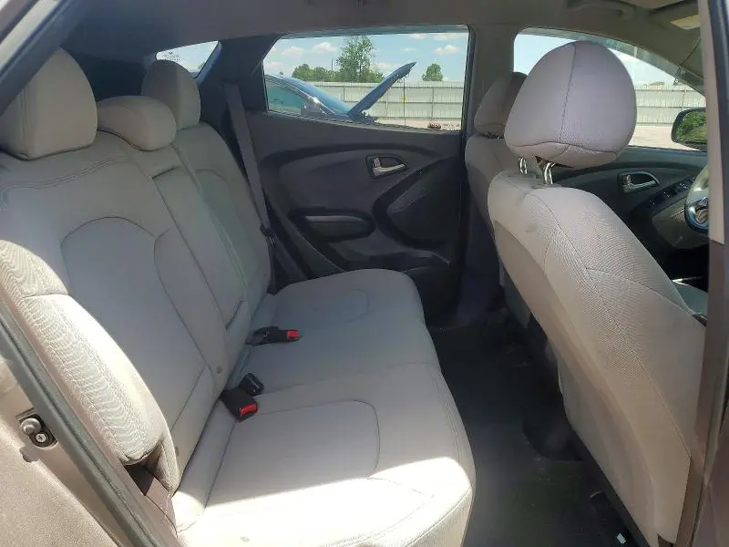 2011 HYUNDAI TUCSON GL  