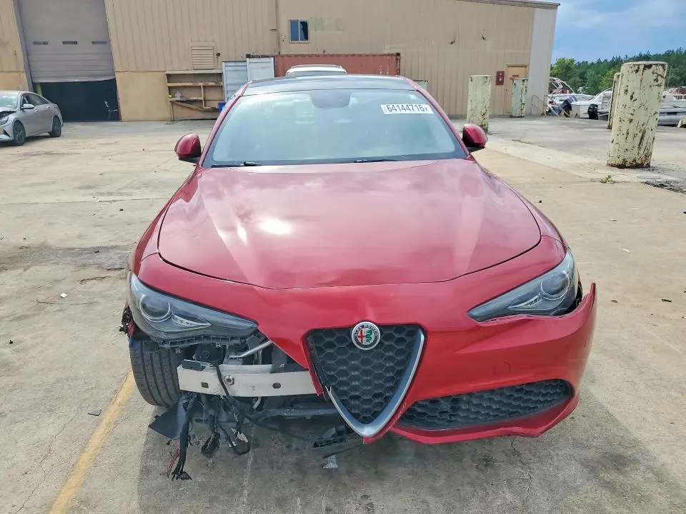 2017 ALFA ROMEO GIULIA TI  