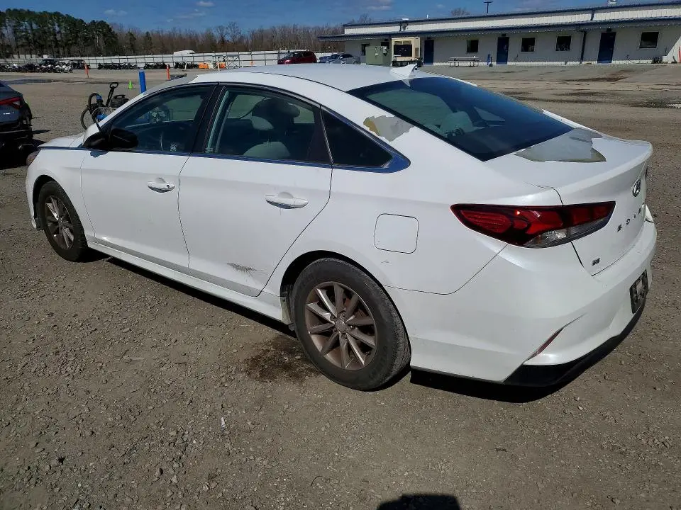 2018 HYUNDAI SONATA SE  