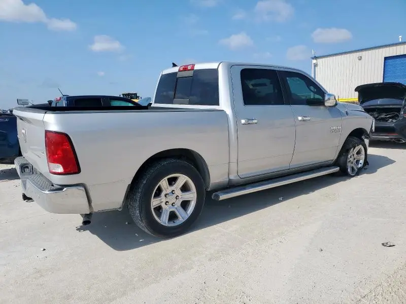 2017 RAM 1500 SLT  