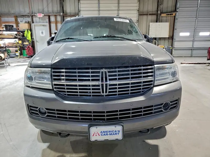 2013 LINCOLN NAVIGATOR   
