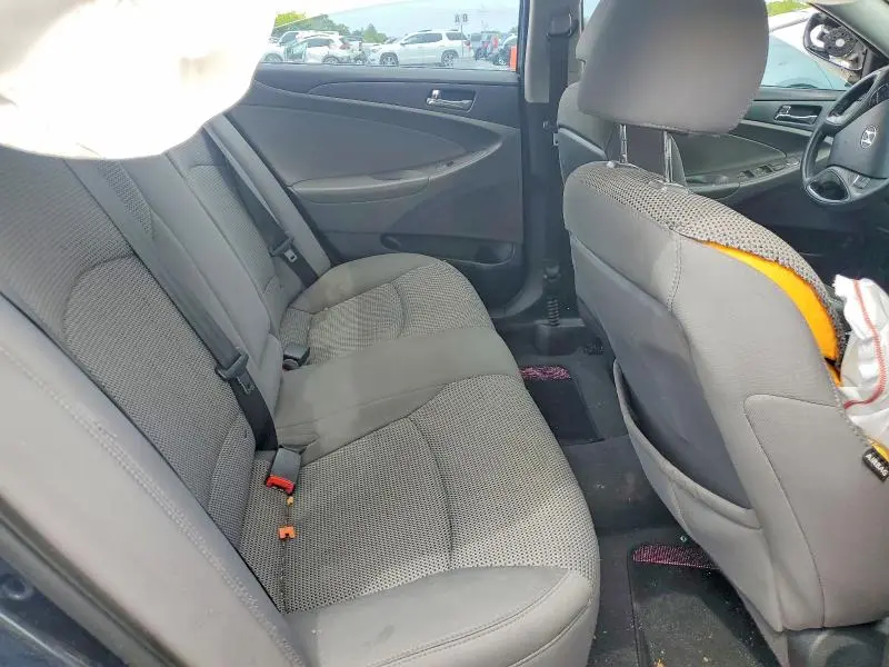 2011 HYUNDAI SONATA GLS  