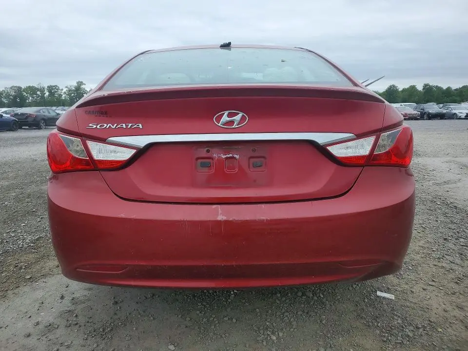2013 HYUNDAI SONATA GLS  