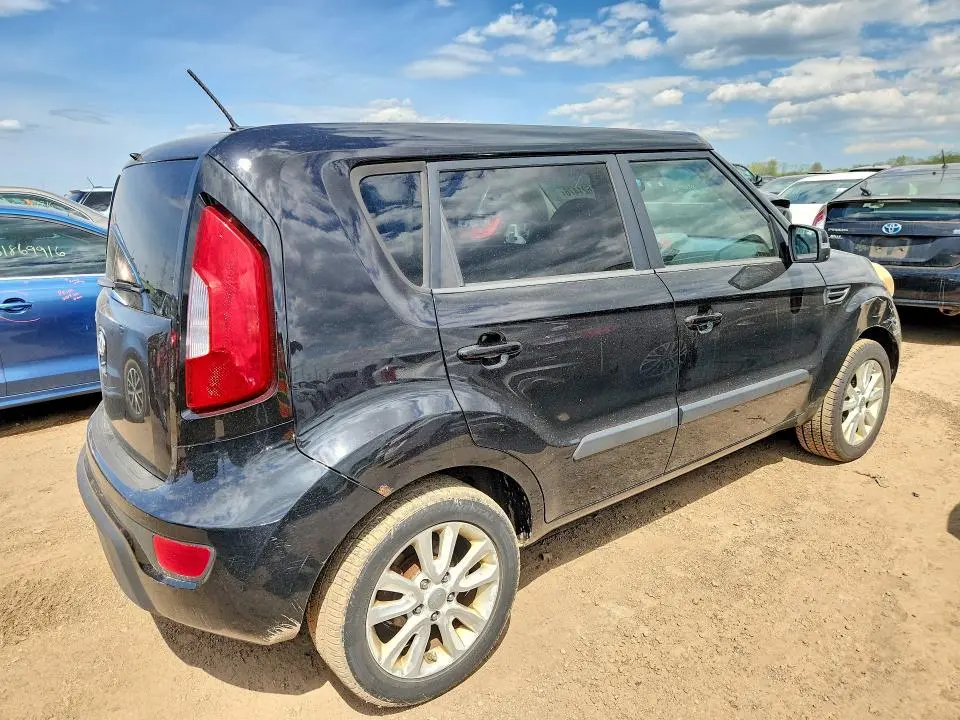 2012 KIA SOUL +  