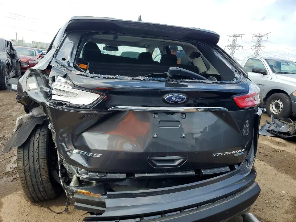 2019 FORD EDGE TITANIUM  