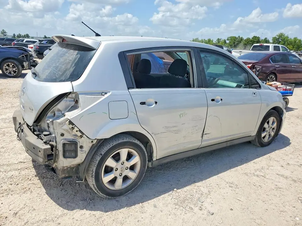 2012 NISSAN VERSA 1.8 S  