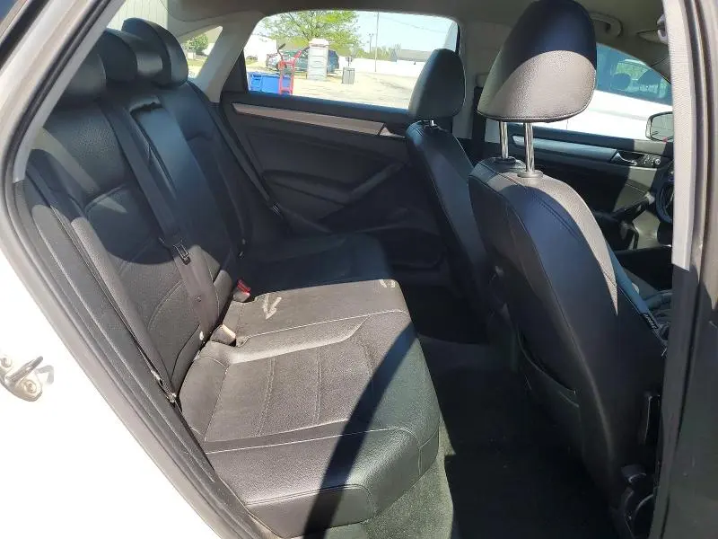 2014 VOLKSWAGEN PASSAT S  