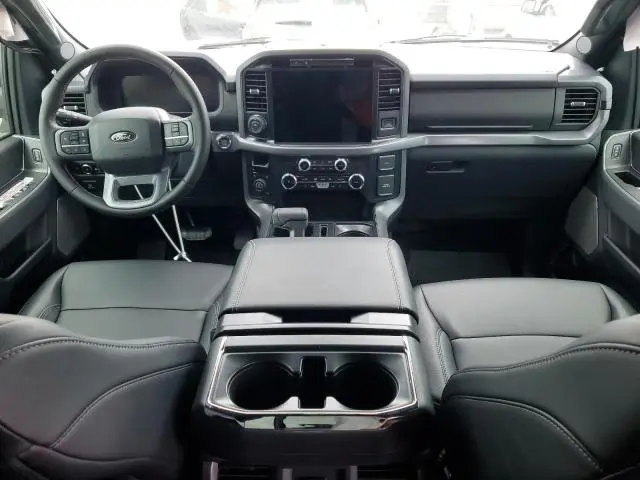 2025 FORD F150 XLT  