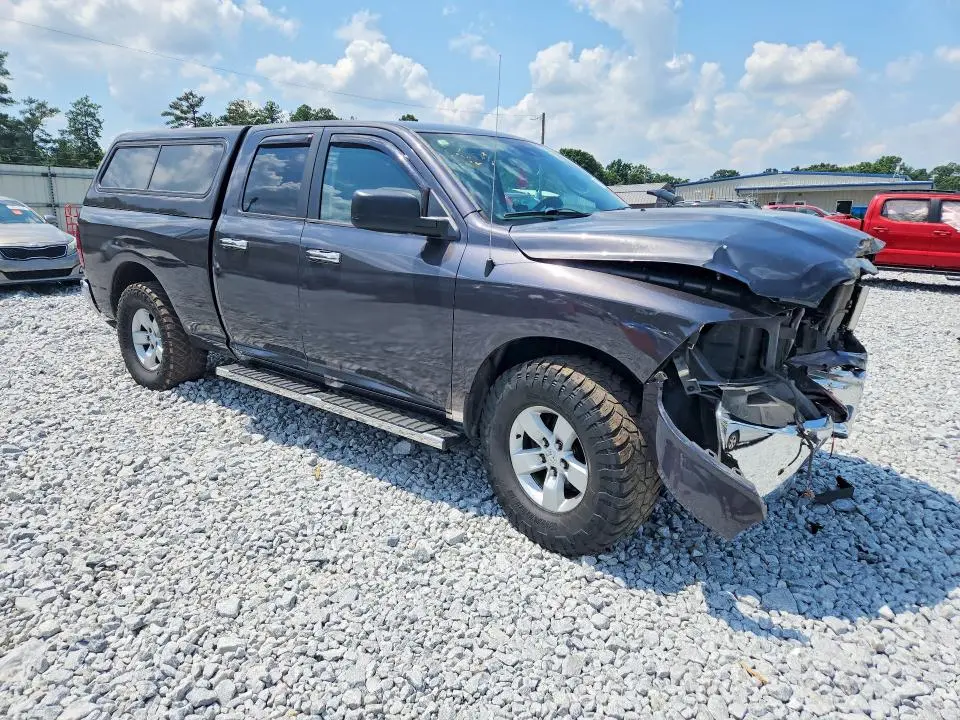 2018 RAM 1500 SLT  