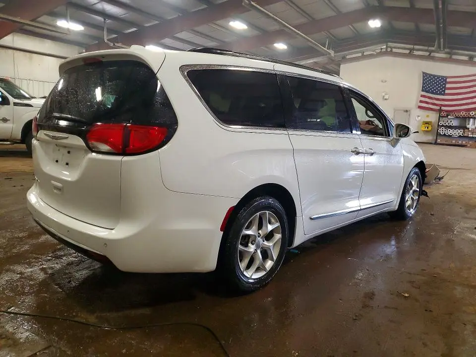 2017 CHRYSLER PACIFICA TOURING L  