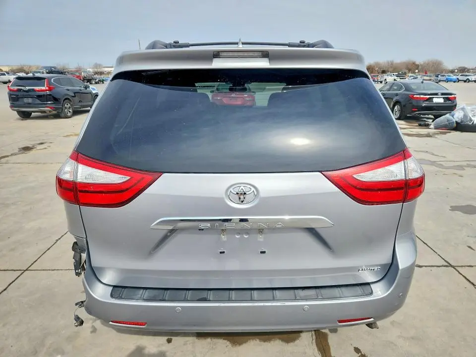 2015 TOYOTA SIENNA LIMITED 7-PASSENGER  