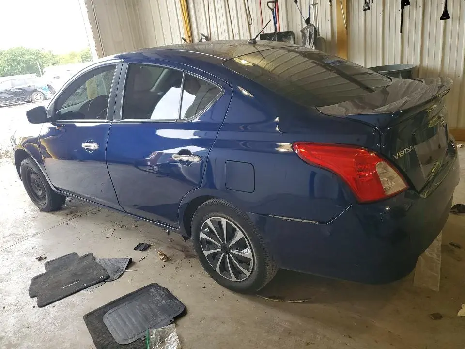 2018 NISSAN VERSA SV  
