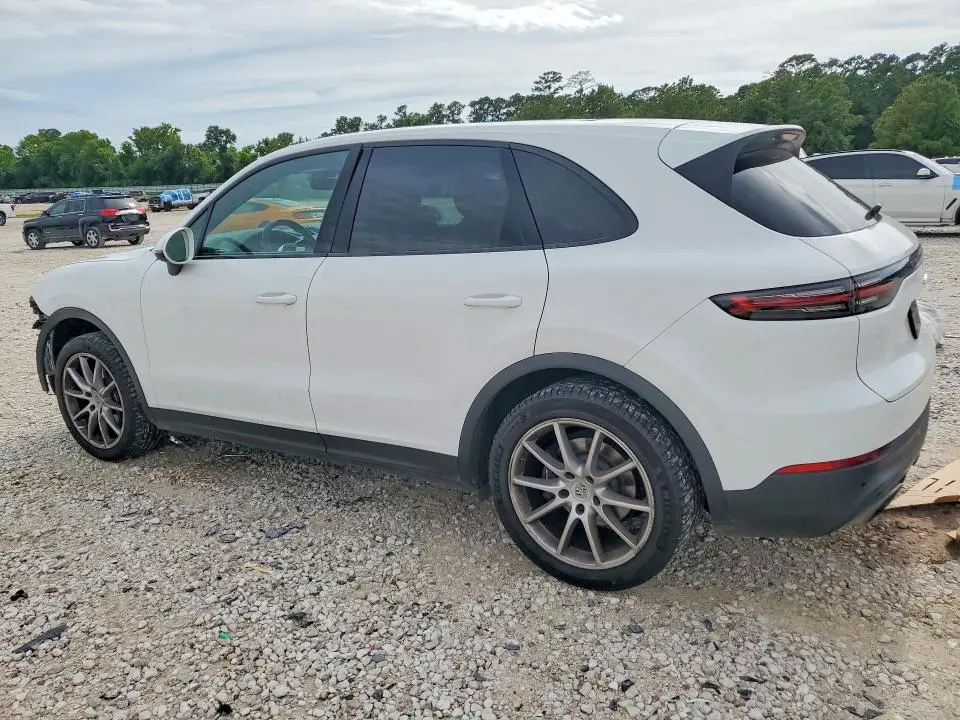 2019 PORSCHE CAYENNE   