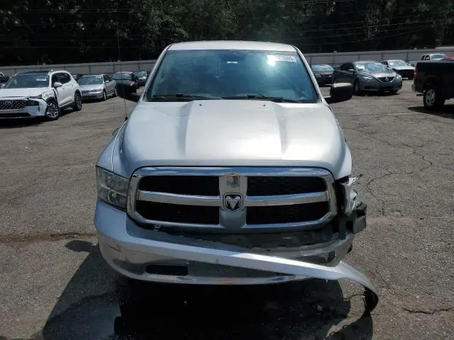 2016 RAM 1500 SLT  