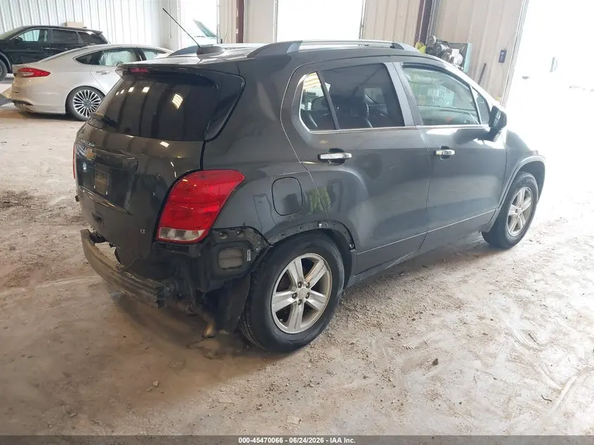2017 CHEVROLET TRAX LT