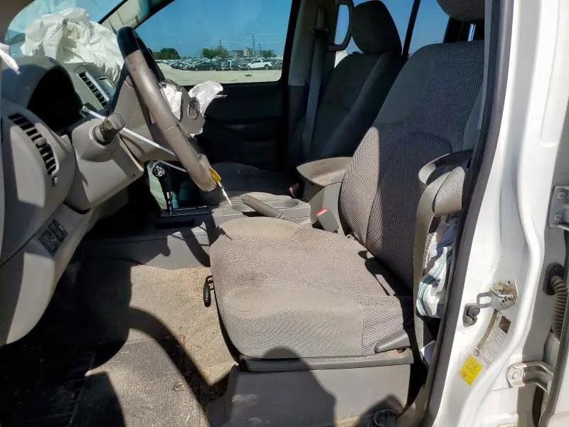 2017 NISSAN FRONTIER S  